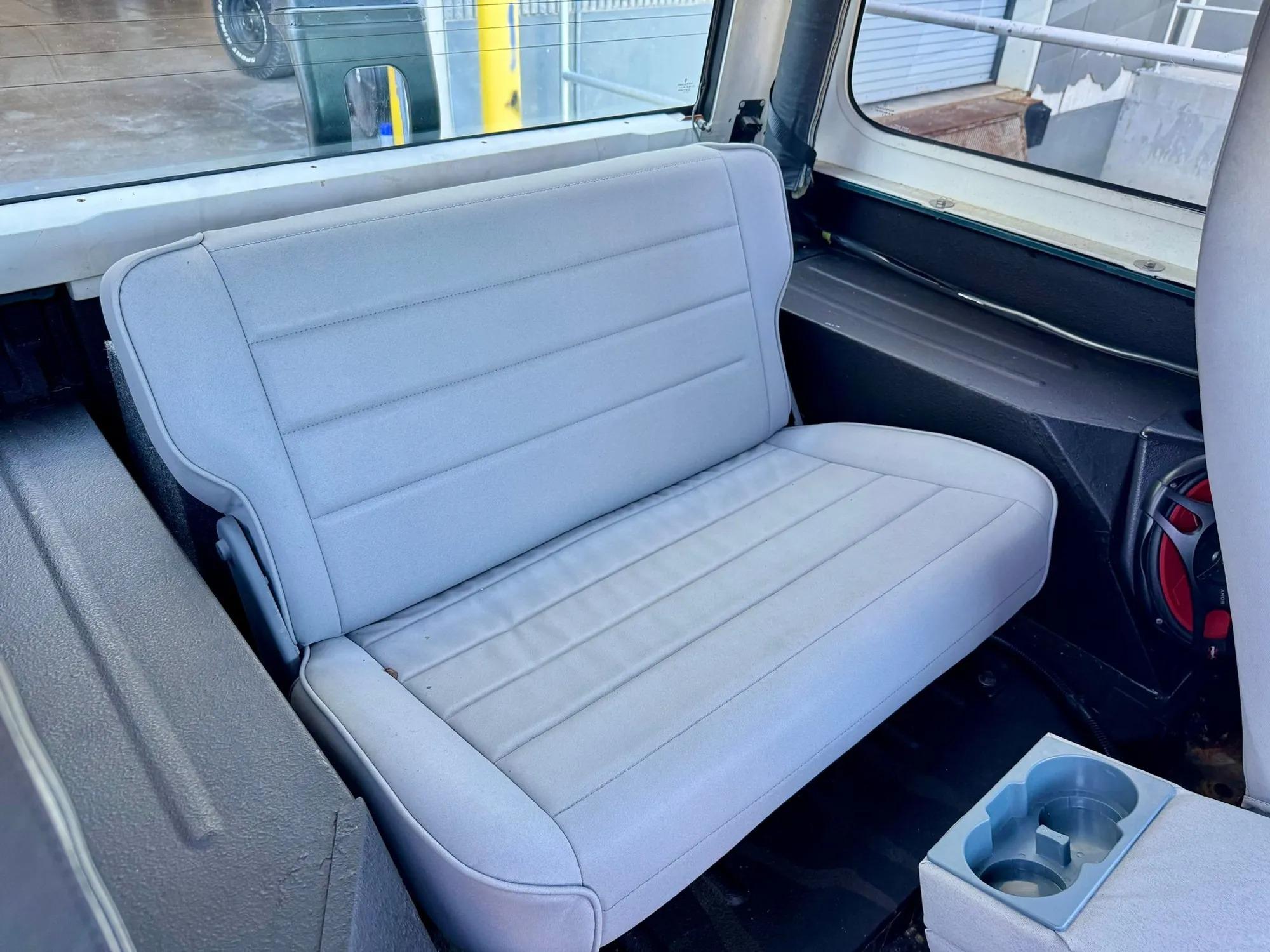 1995 Jeep Wrangler S