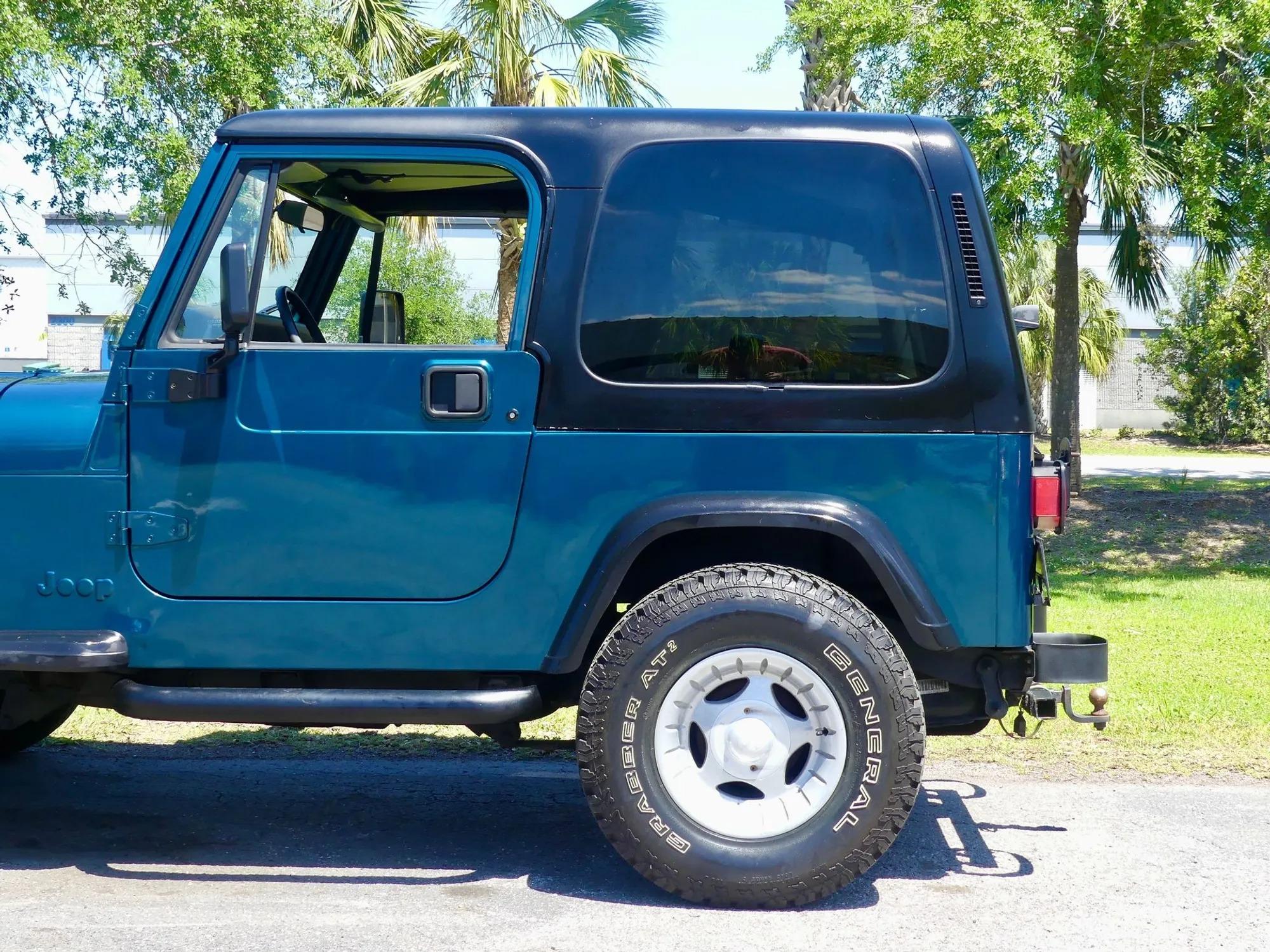 1995 Jeep Wrangler S