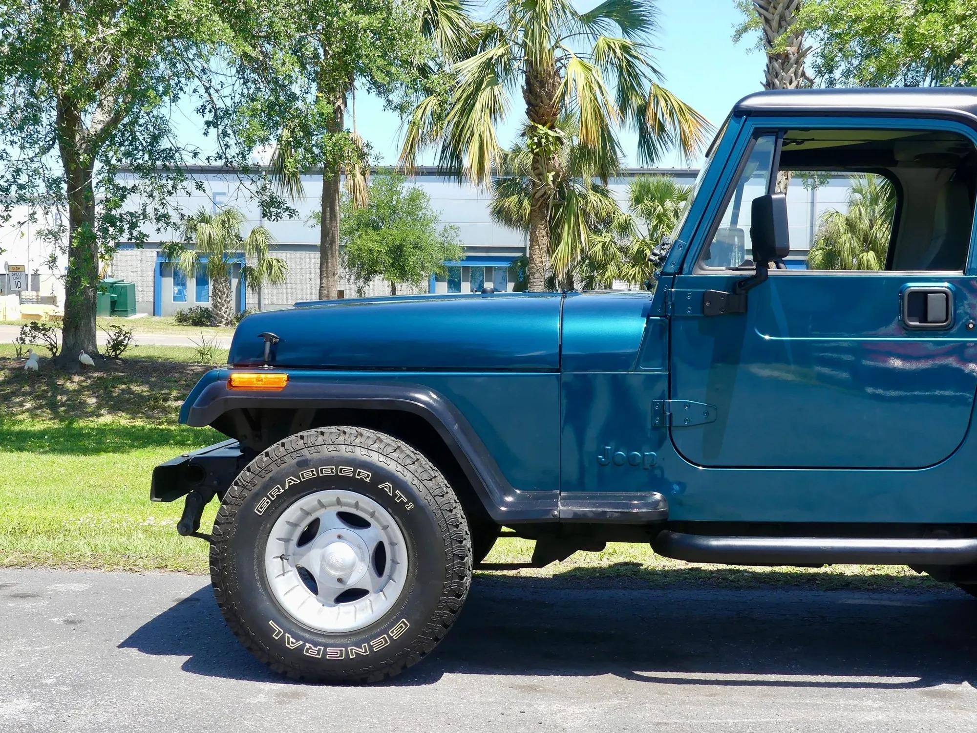 1995 Jeep Wrangler S