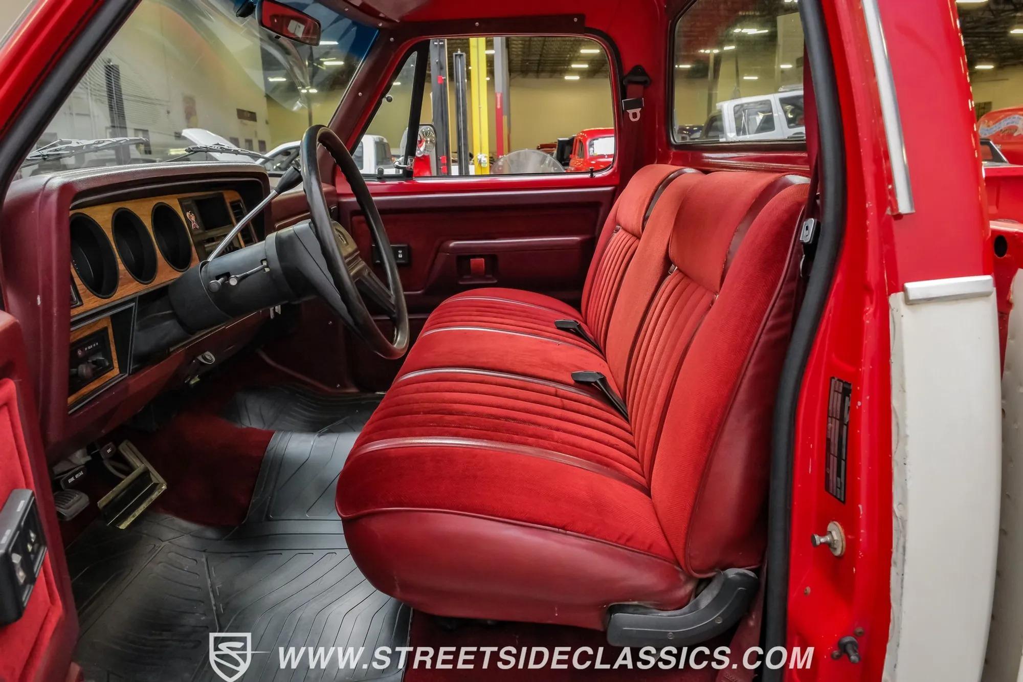 1987 Dodge Ram 150 LE Restomod