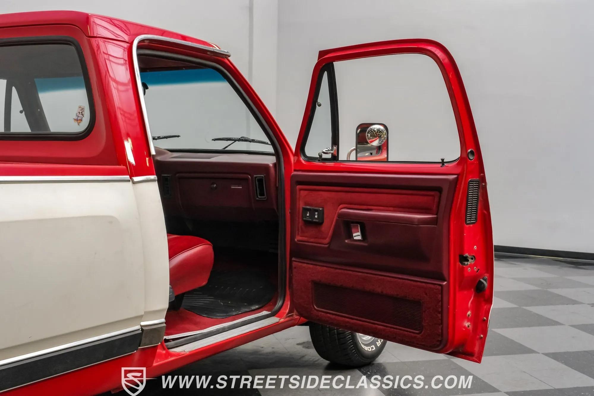 1987 Dodge Ram 150 LE Restomod