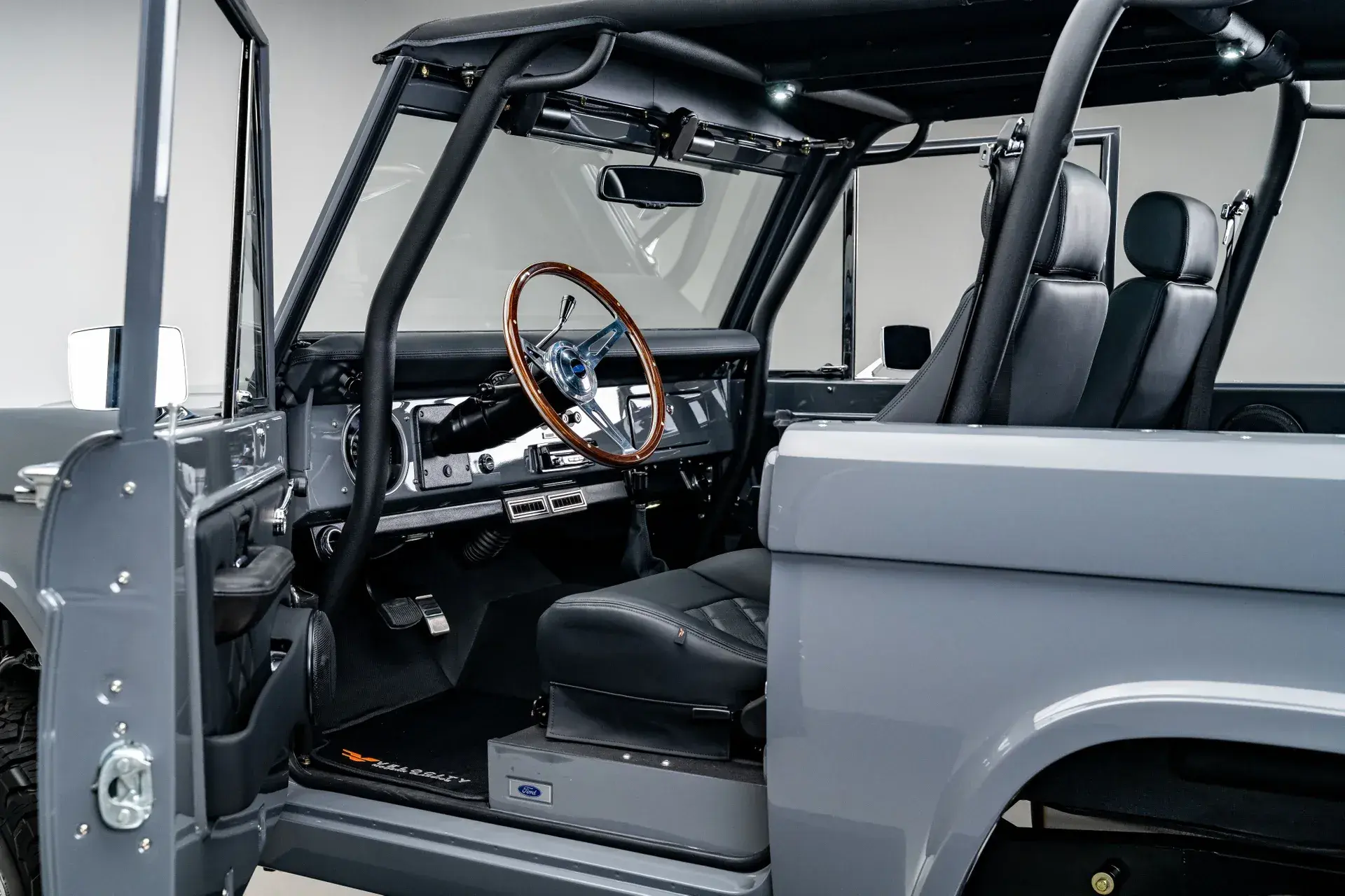 Velocity-Built 1972 Ford Bronco