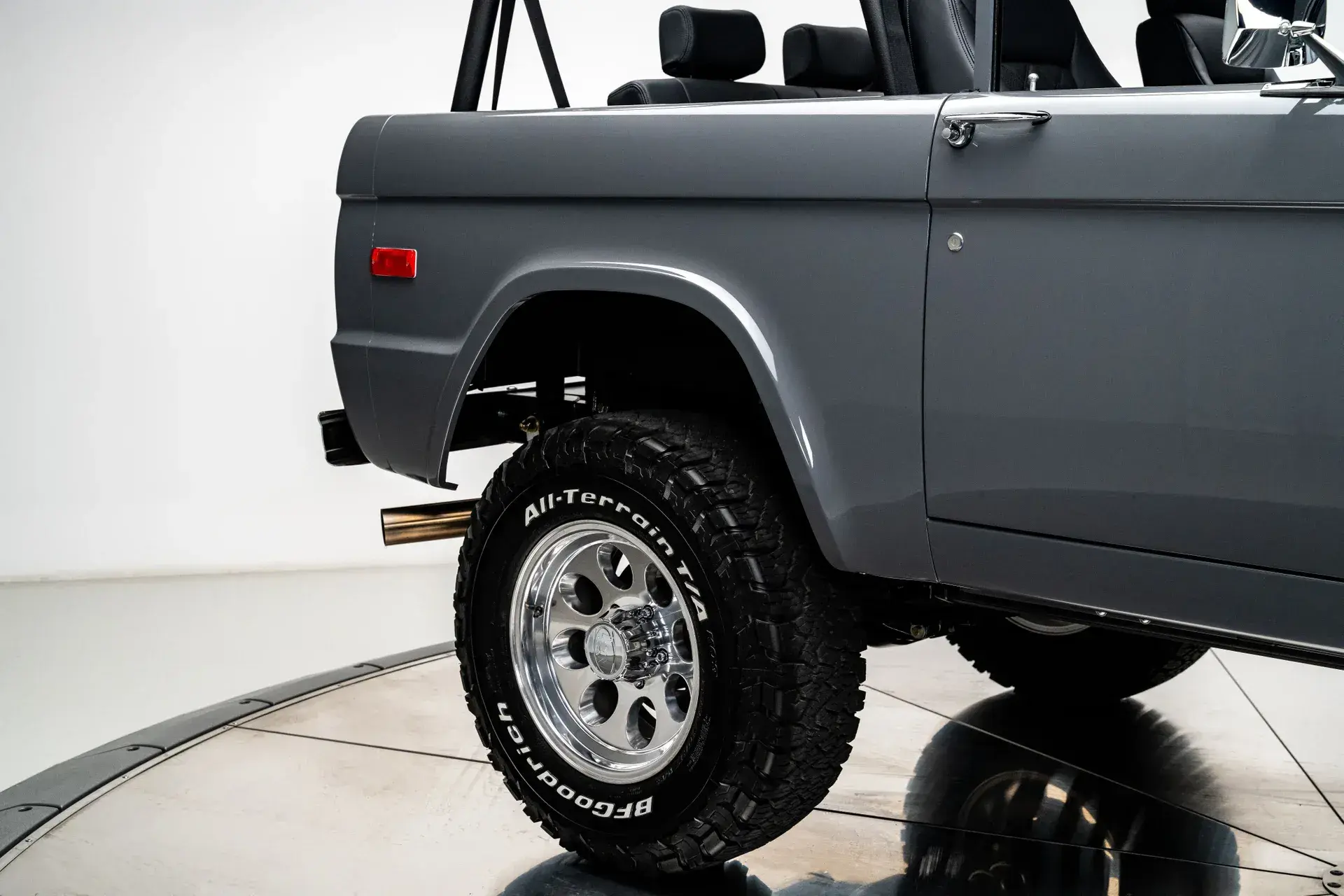 Velocity-Built 1972 Ford Bronco