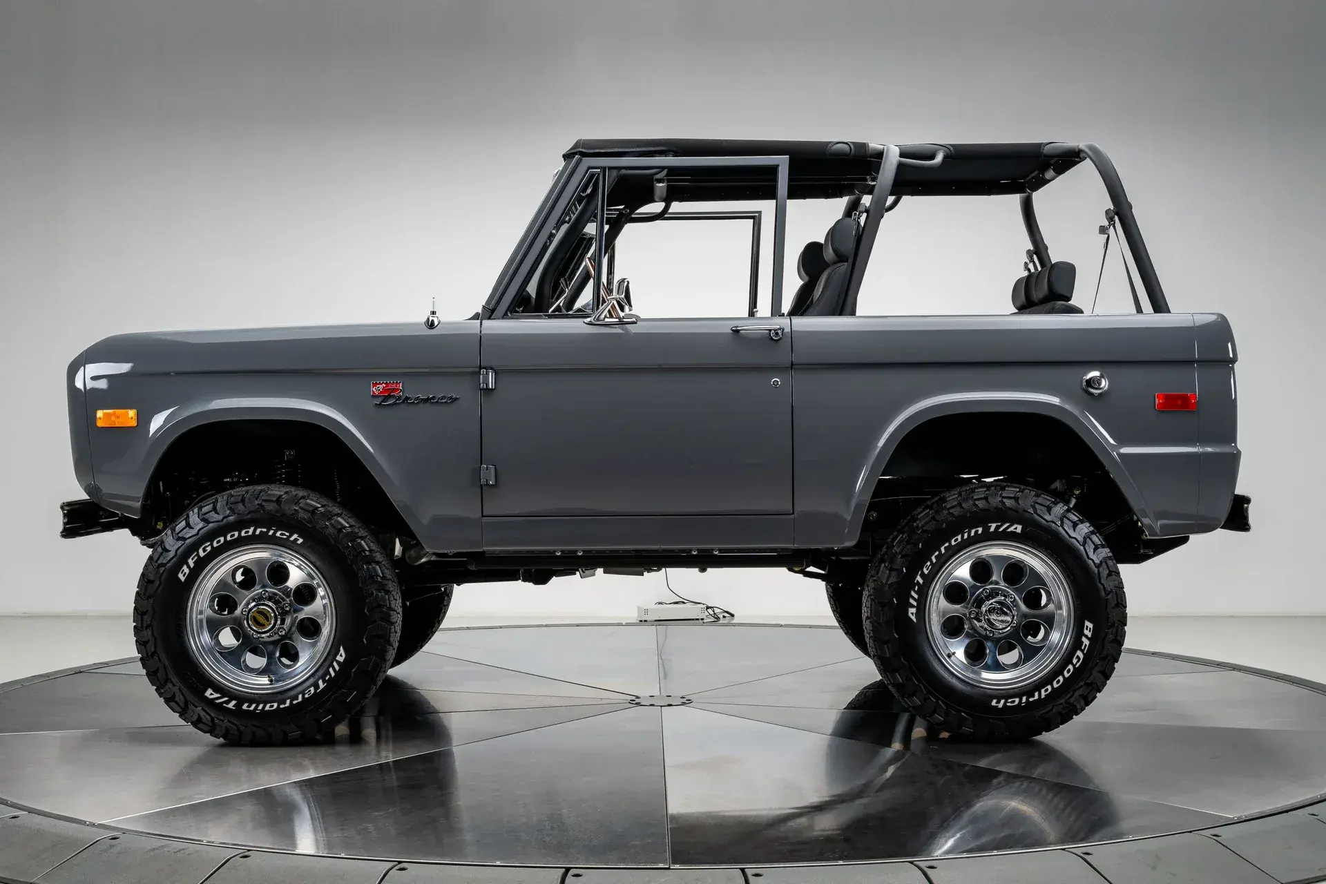 Velocity-Built 1972 Ford Bronco