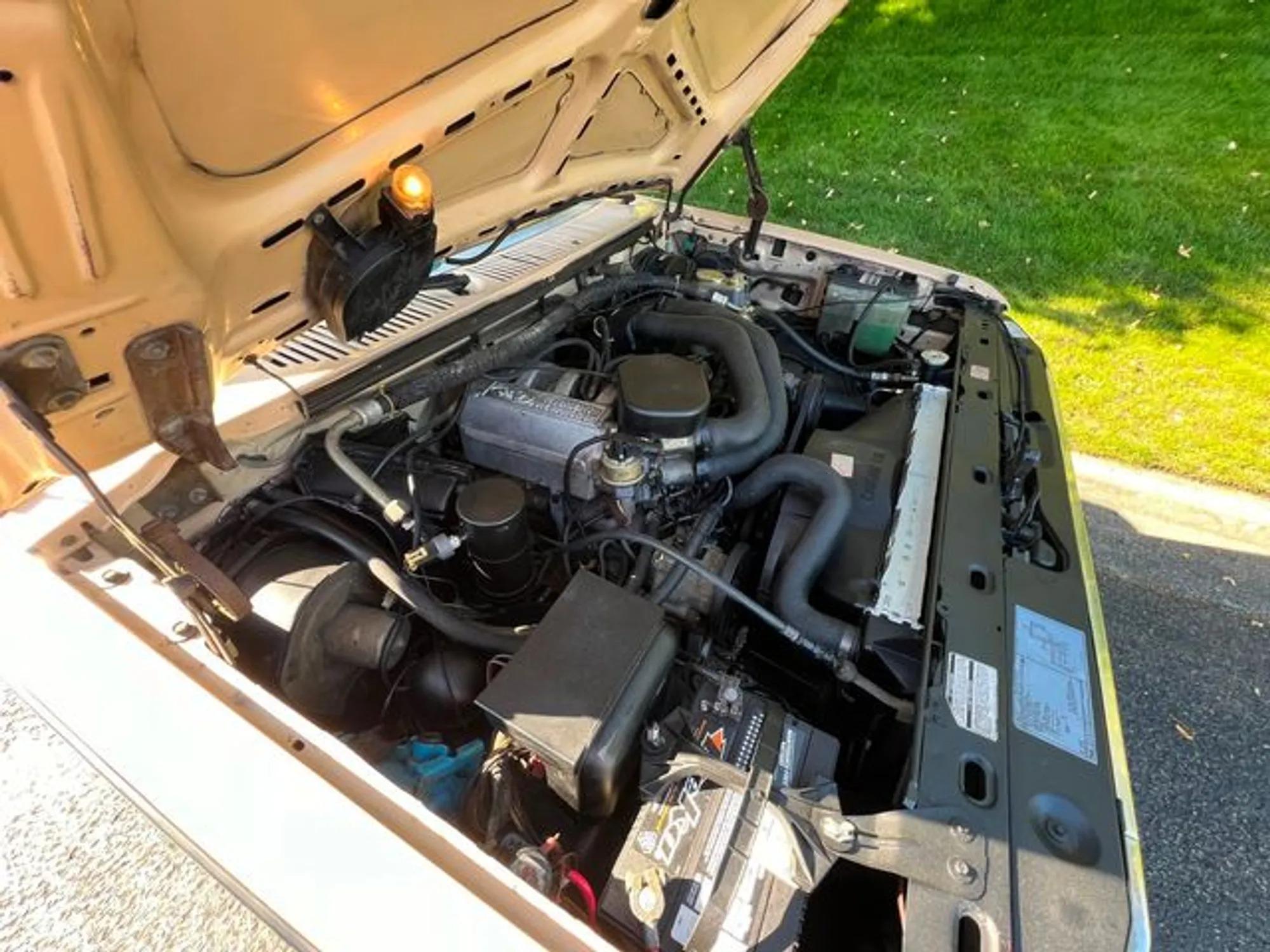 1985 Ford F-250 XLT Lariat Explorer