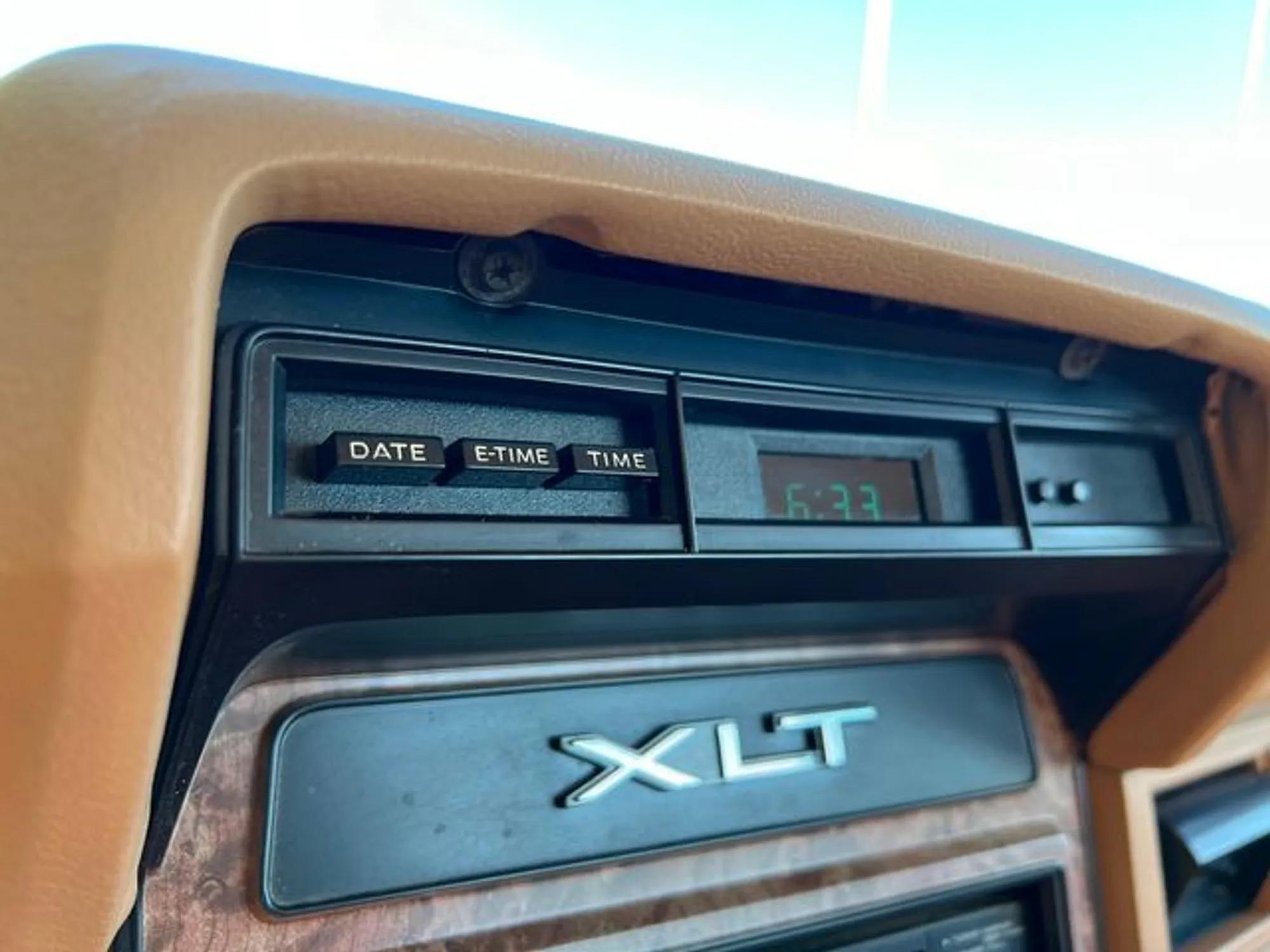 1985 Ford F-250 XLT Lariat Explorer