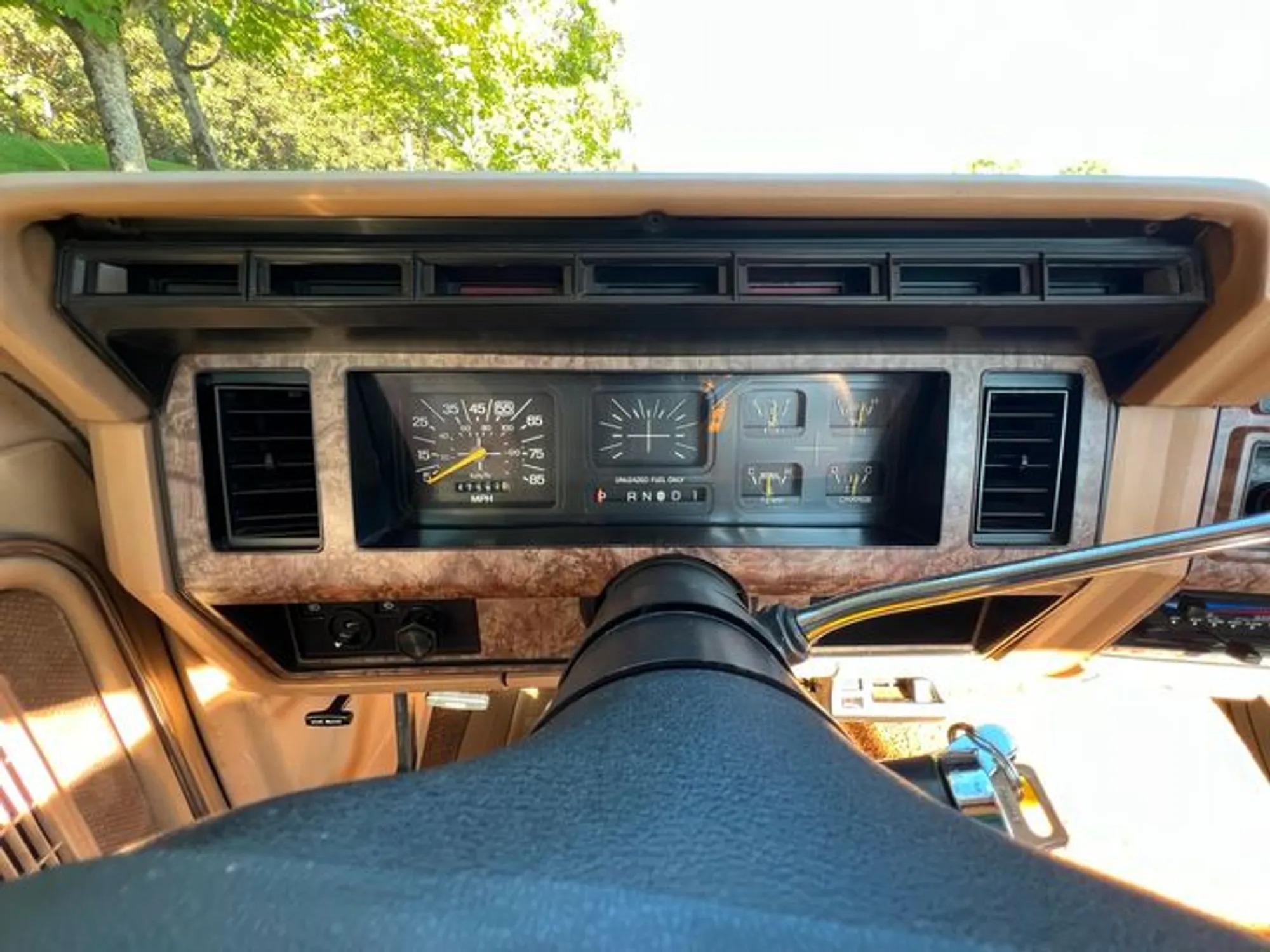 1985 Ford F-250 XLT Lariat Explorer