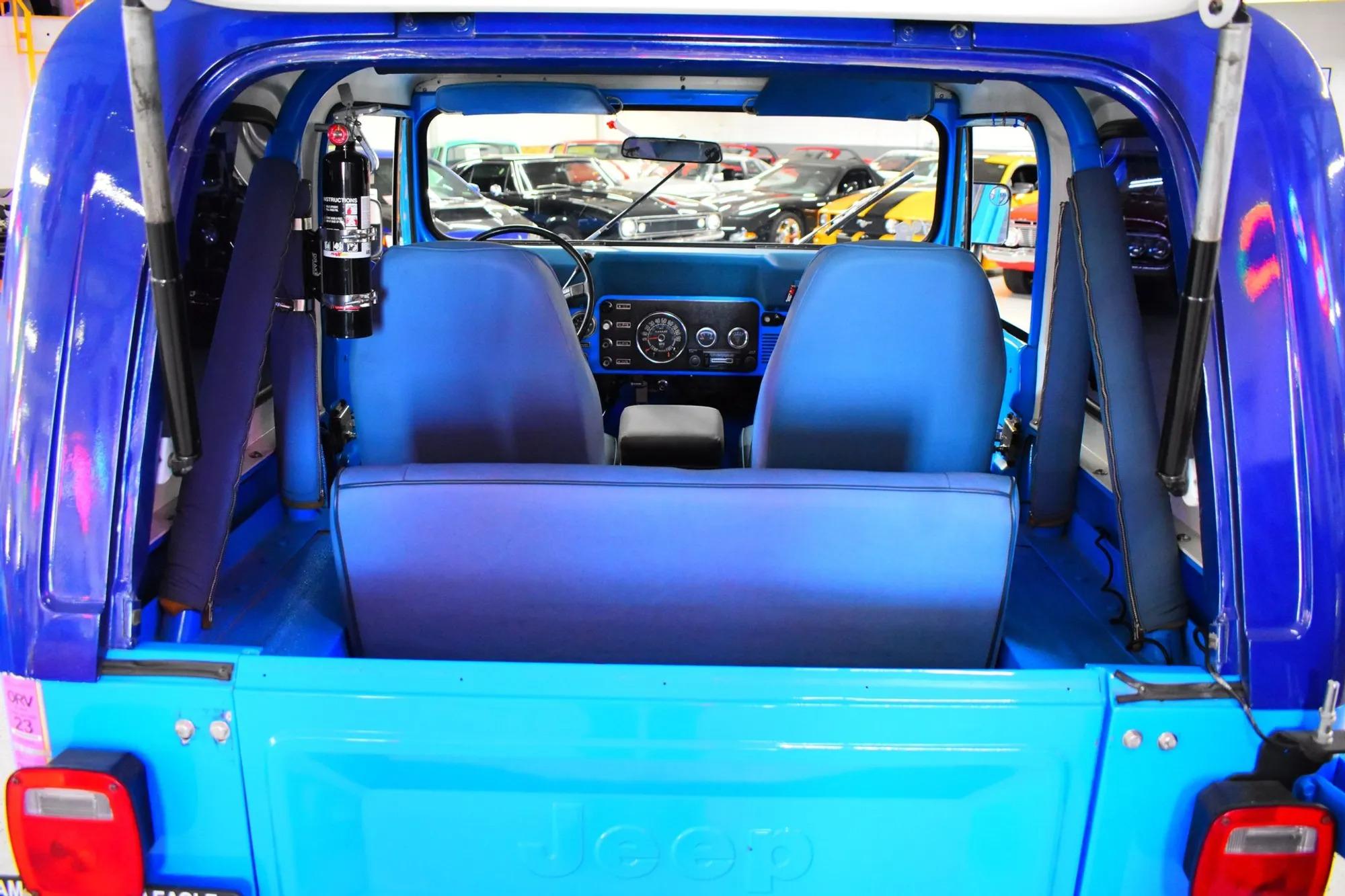 6.0L V8-Powered 1976 Jeep CJ-7 Levi's Edition