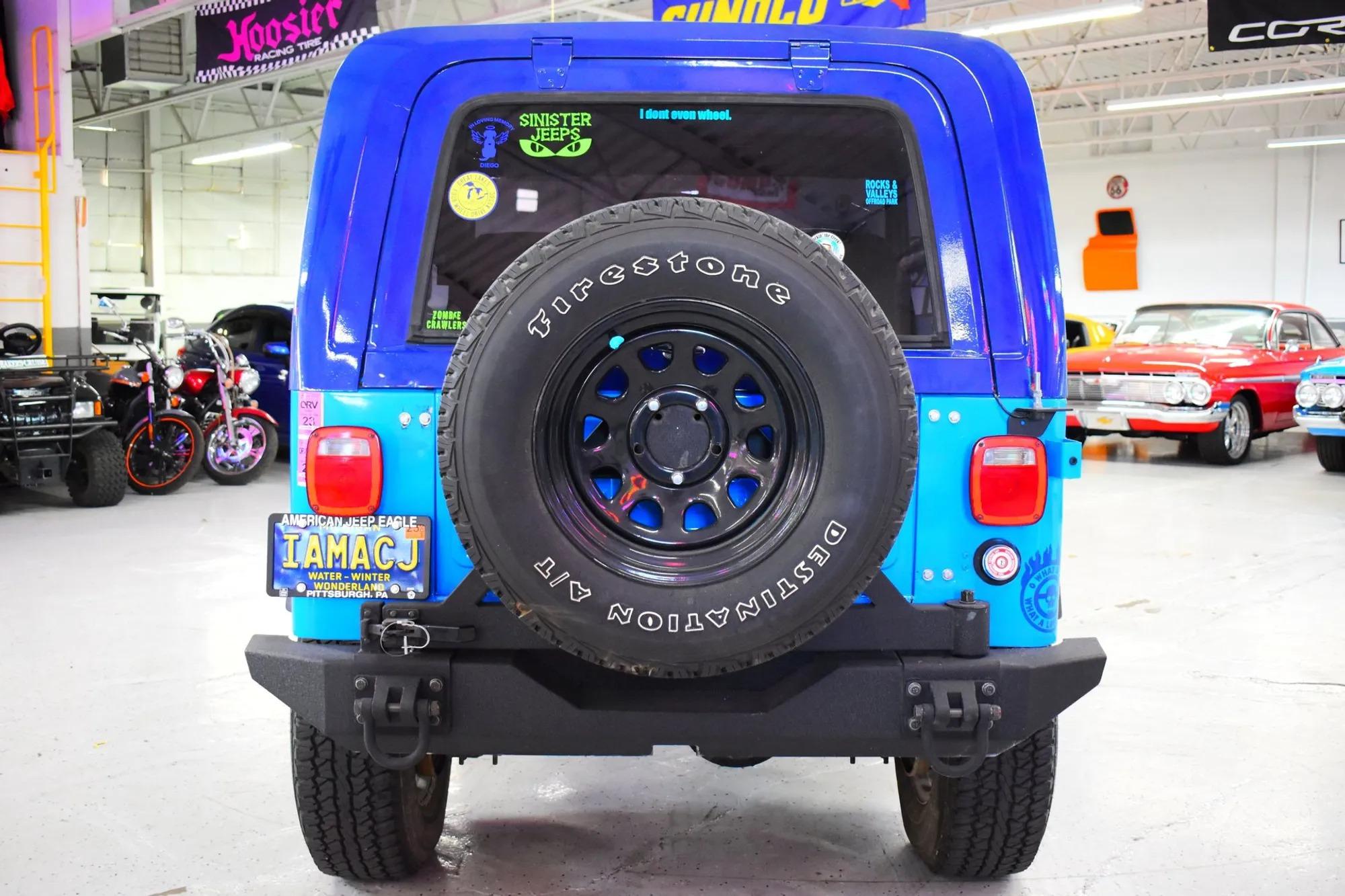 6.0L V8-Powered 1976 Jeep CJ-7 Levi's Edition