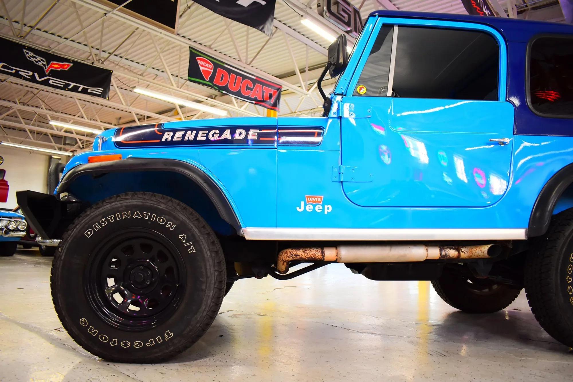 6.0L V8-Powered 1976 Jeep CJ-7 Levi's Edition