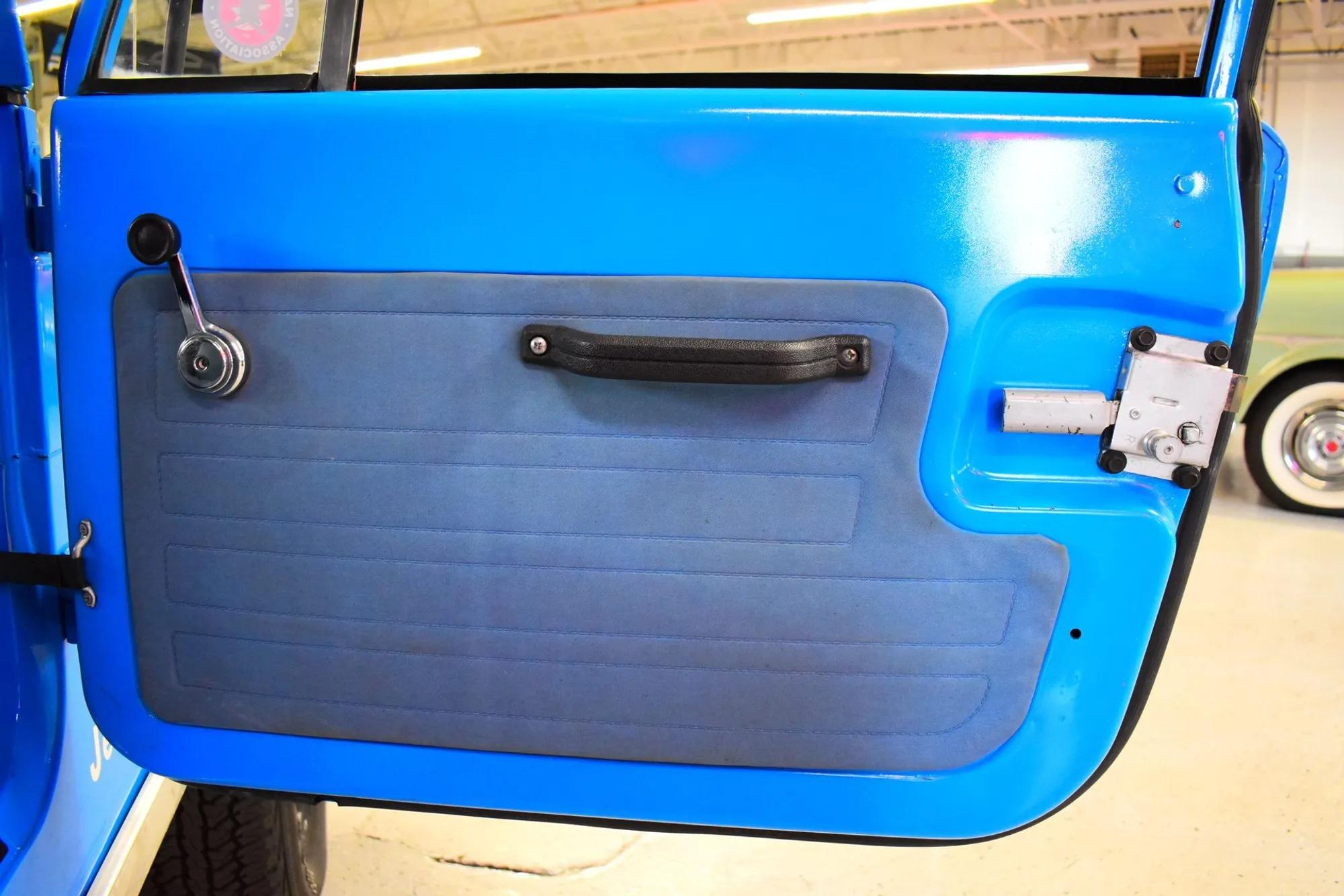 6.0L V8-Powered 1976 Jeep CJ-7 Levi's Edition