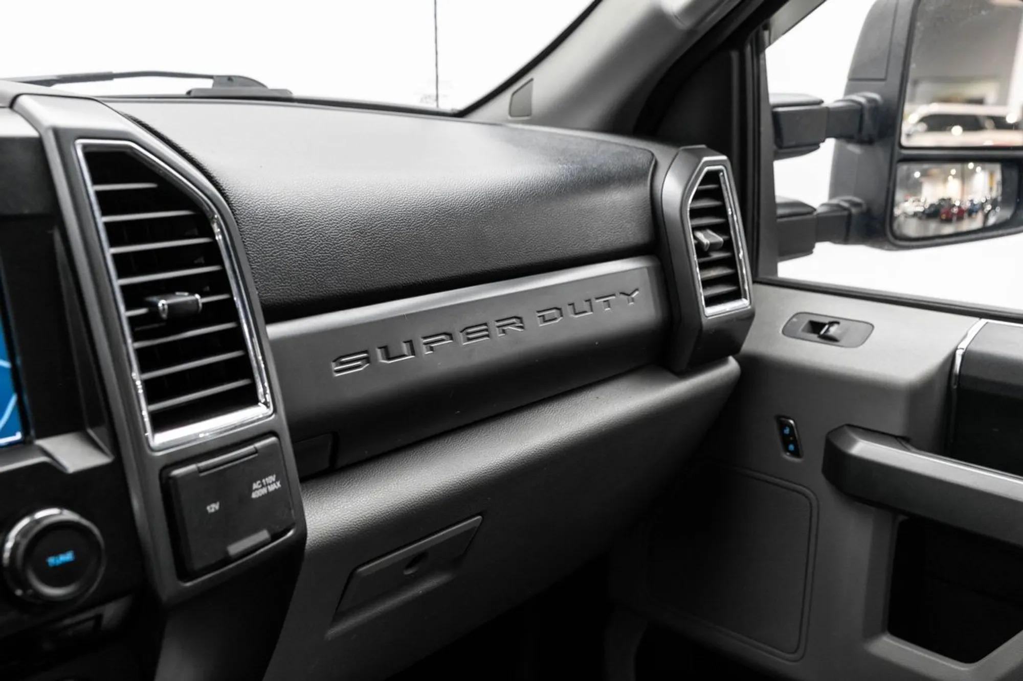 2017 Ford F-350 Super Duty XLT