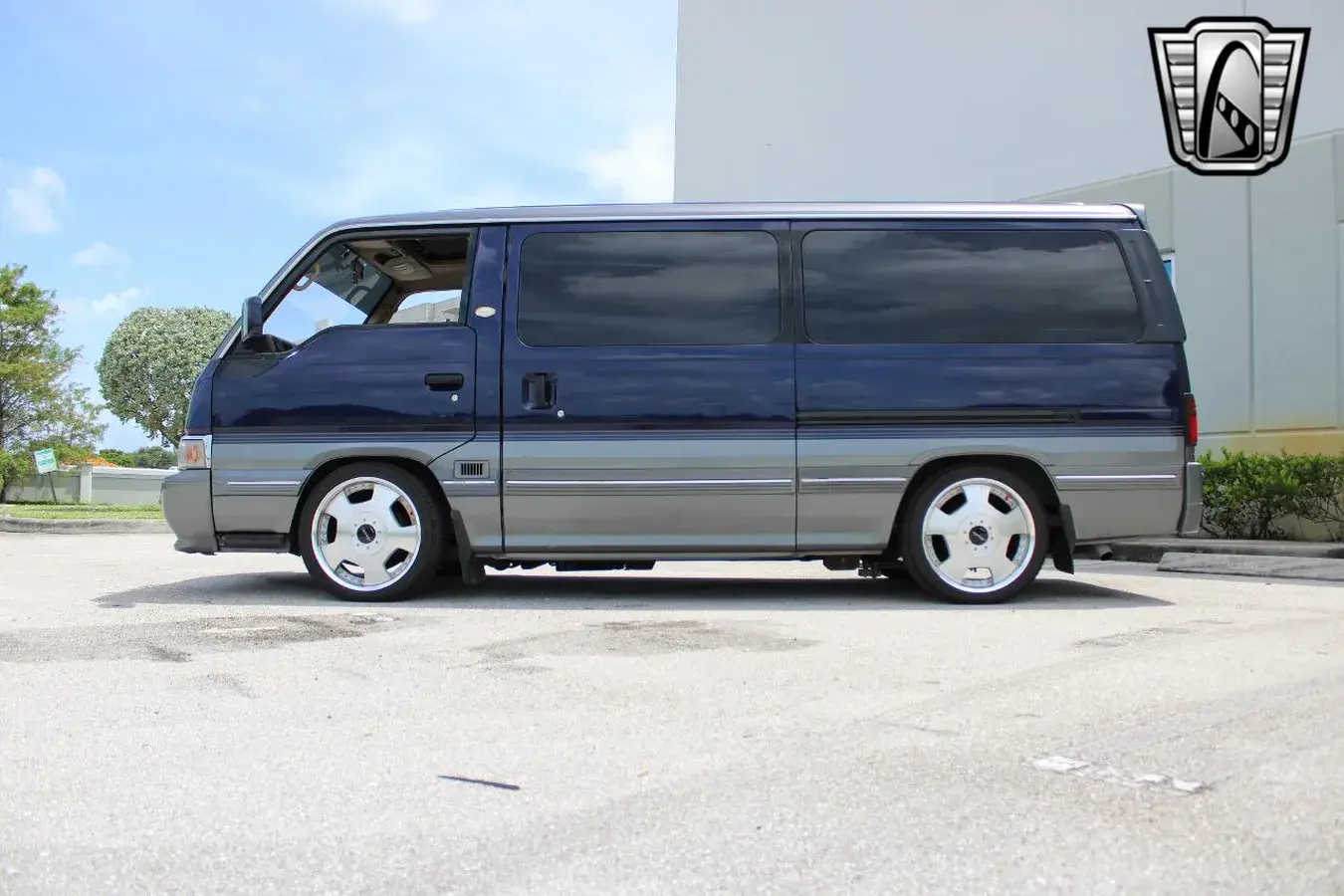1995 Nissan Caravan Royale