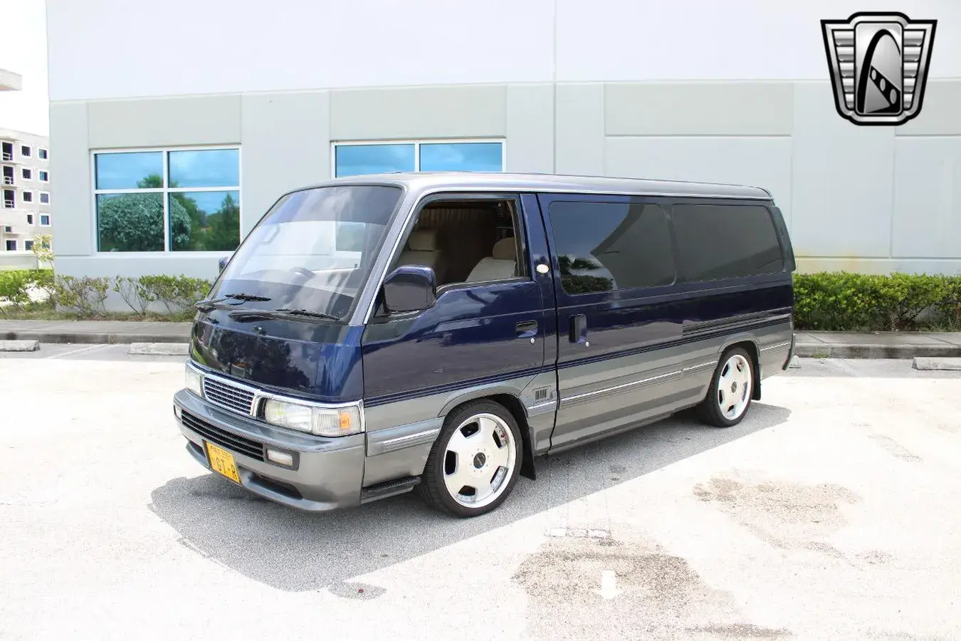 1995 Nissan Caravan Royale - 3