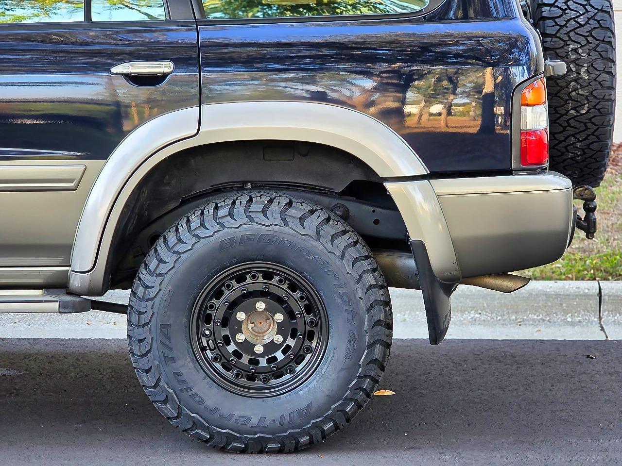 1998 Nissan Safari Gran Road