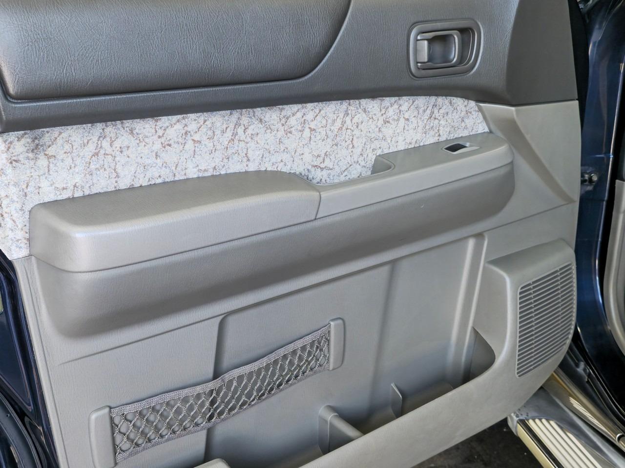 1998 Nissan Safari Gran Road