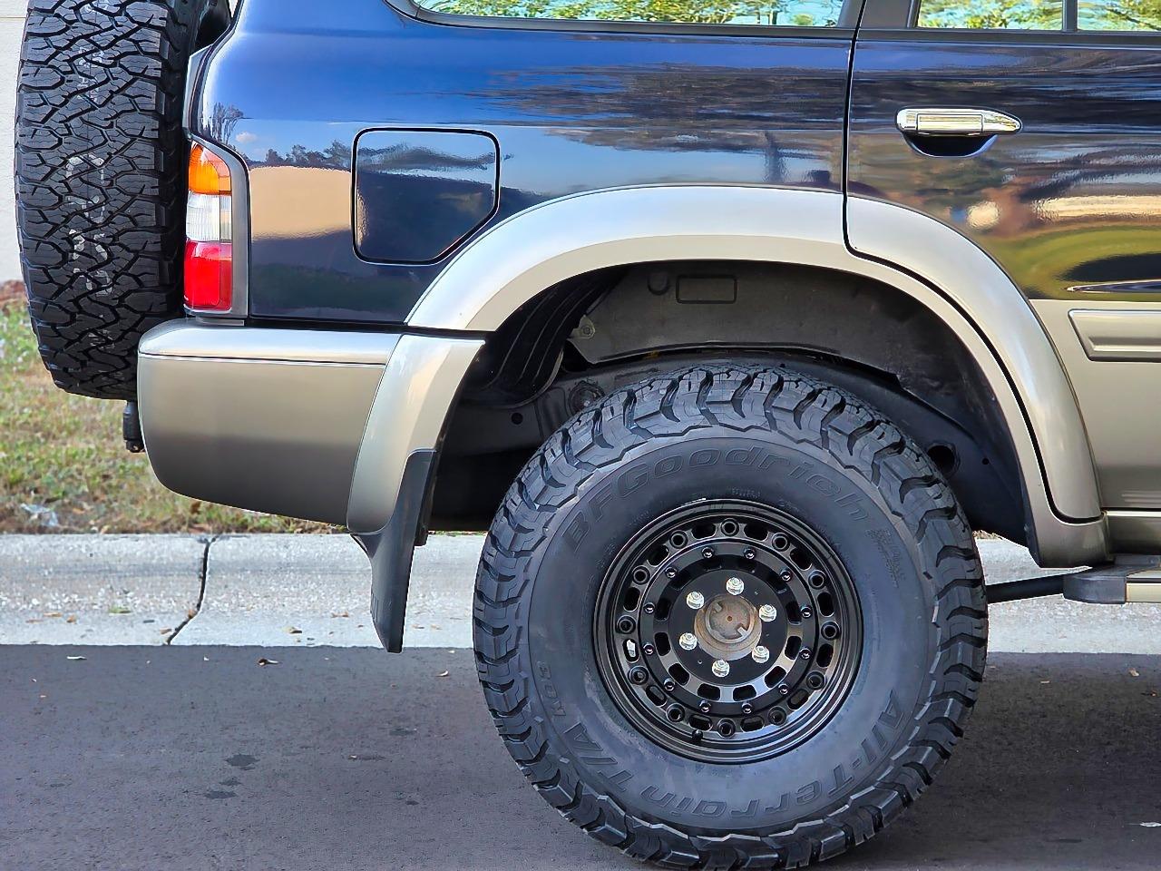 1998 Nissan Safari Gran Road