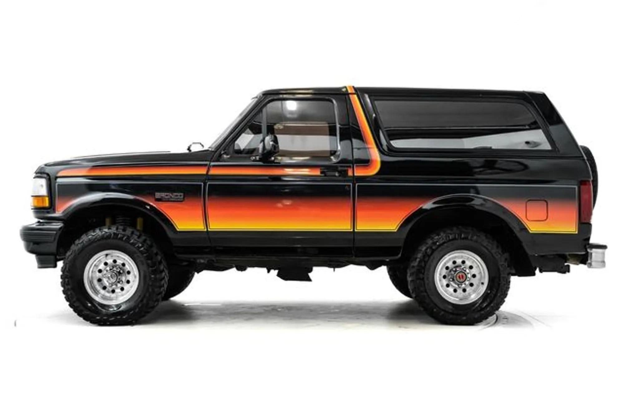 1996 Ford Bronco XLT