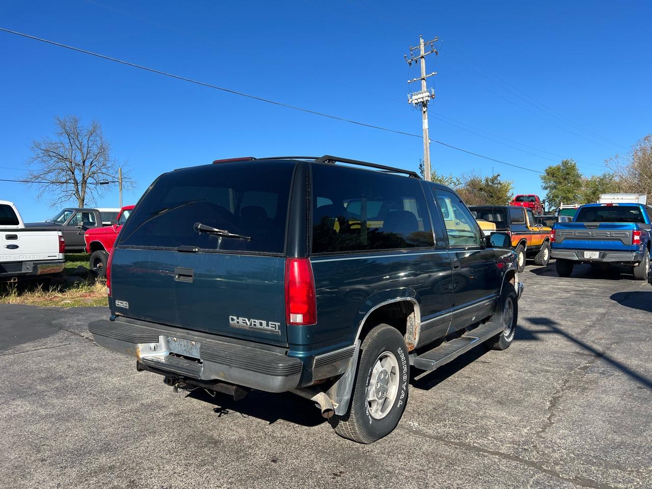 2-Door 1995 Chevrolet Tahoe 1500 - 2
