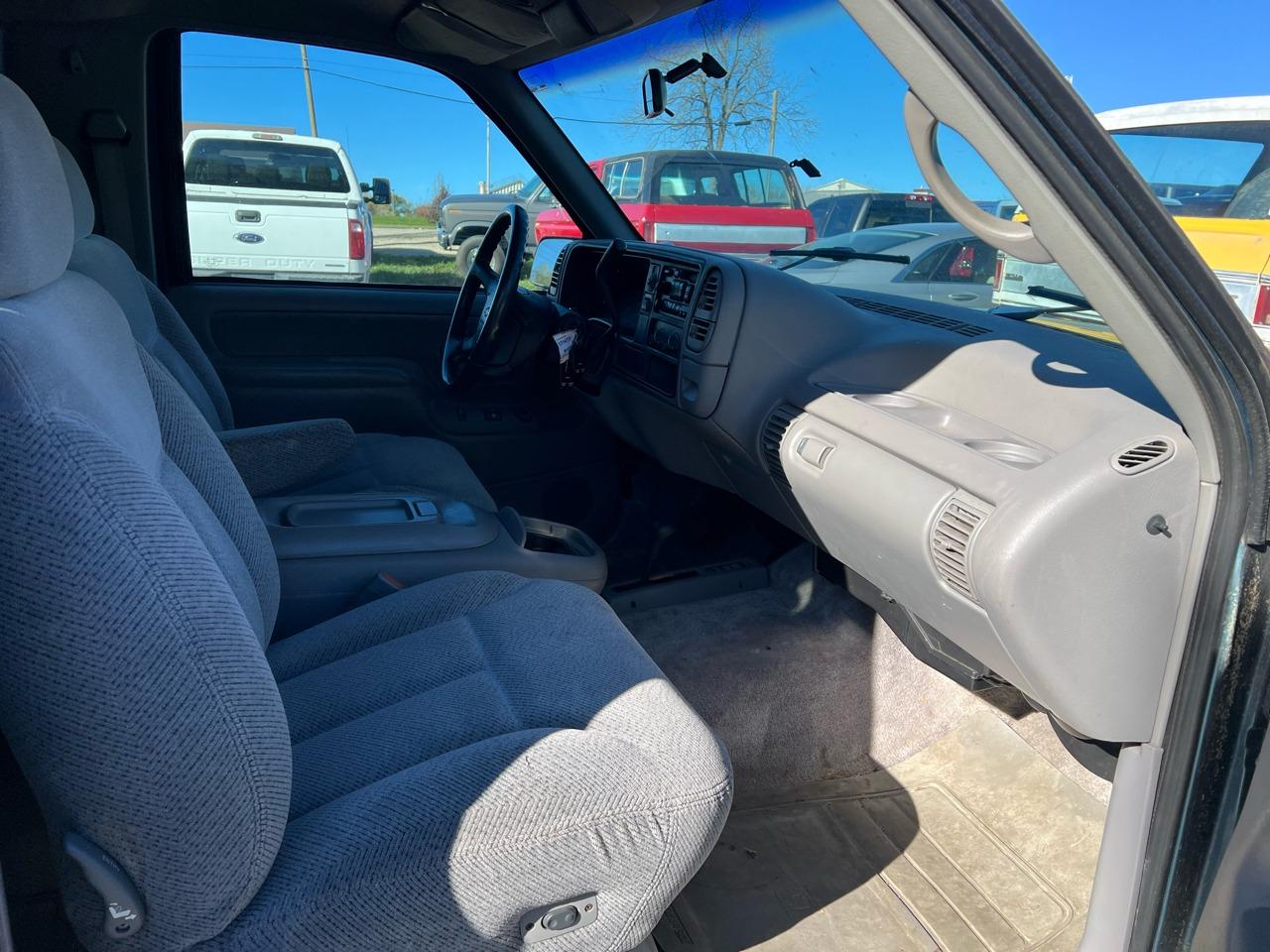 2-Door 1995 Chevrolet Tahoe 1500