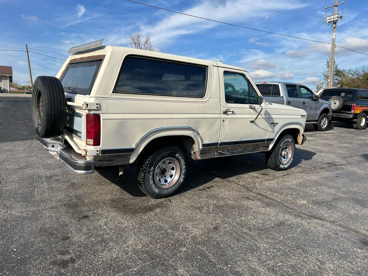 1983 Ford Bronco XLT 4×4 - 3