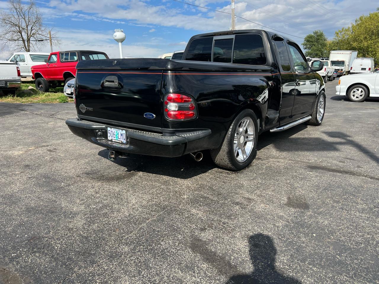 2000 Ford F-150 Harley-Davidson - 4