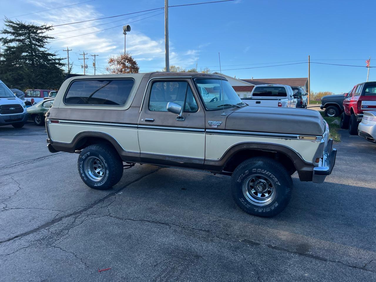 1979 Ford Bronco Ranger XLT - 2