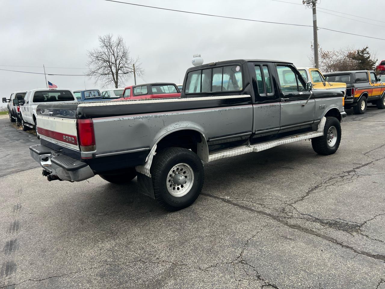 1990 Ford F-250 HD 4×4 - 3