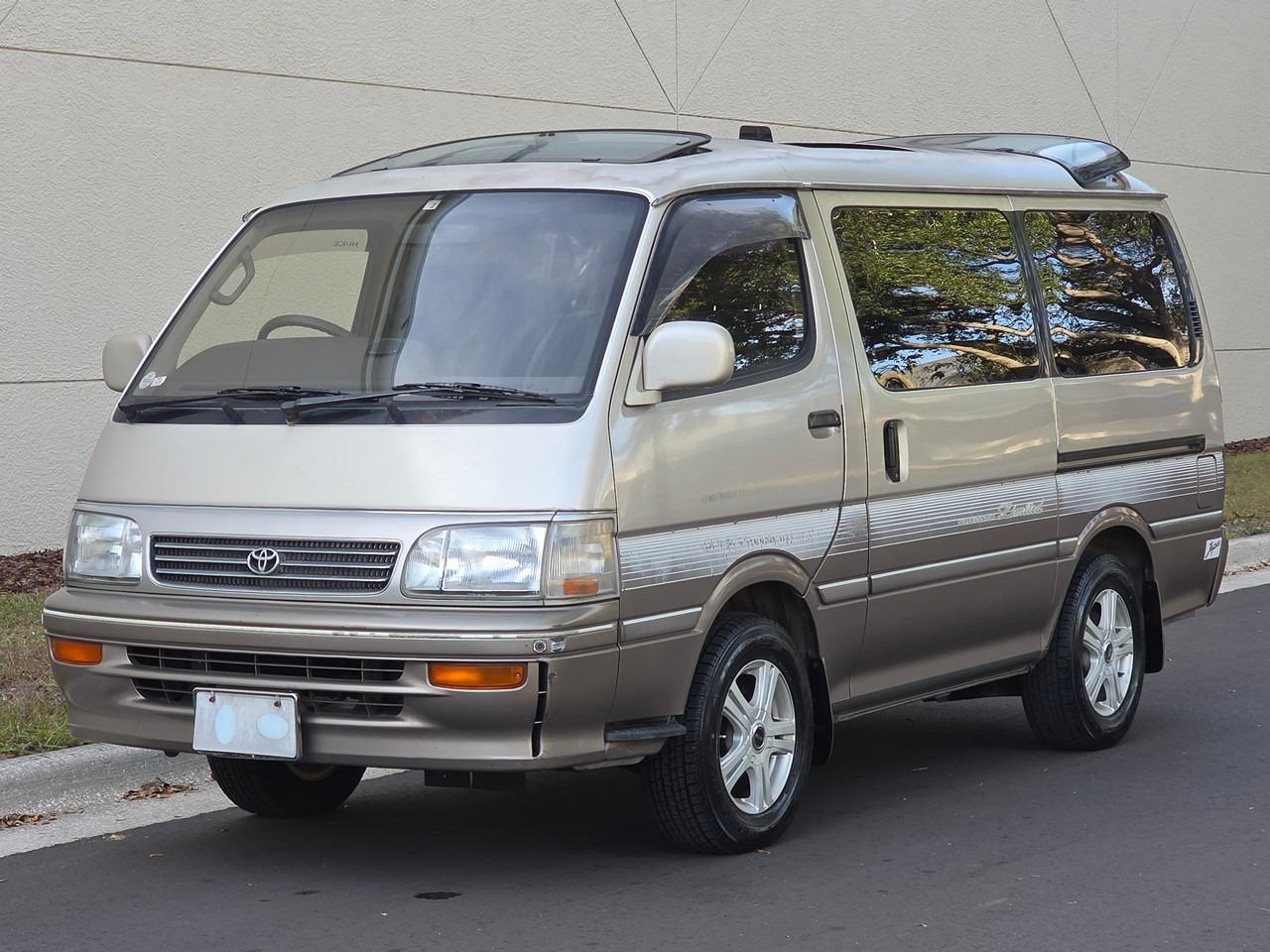 1994 Toyota HiAce Super Custom Limited - 3