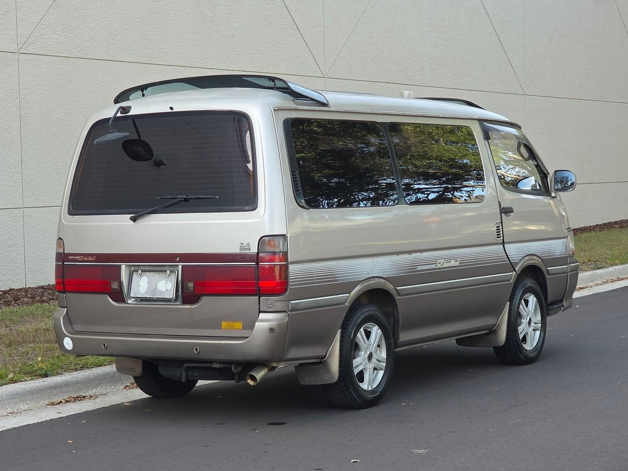 1994 Toyota HiAce Super Custom Limited - 4