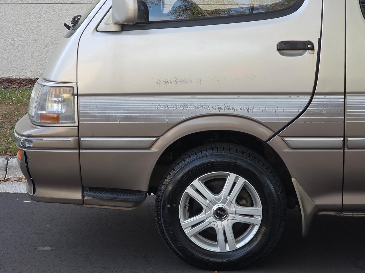 1994 Toyota HiAce Super Custom Limited