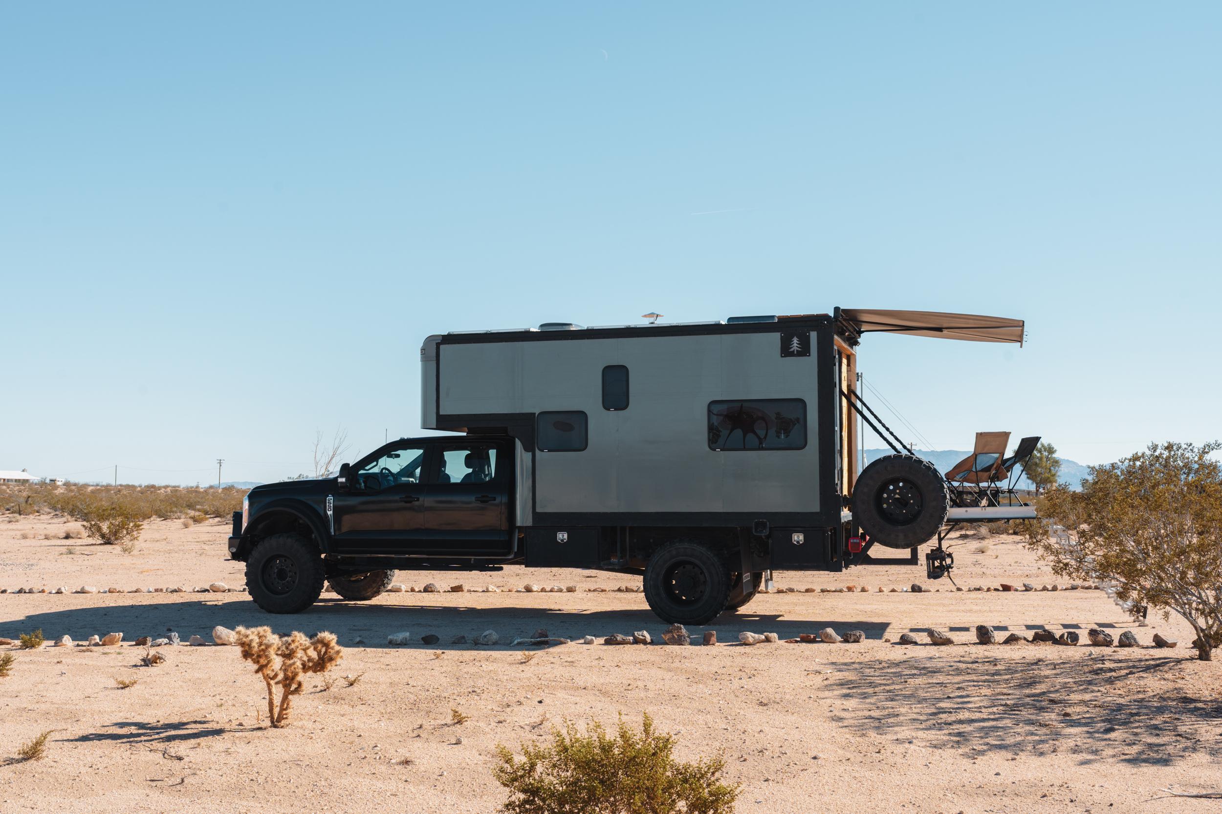 2024 Ford F-550 Expedition Vehicle