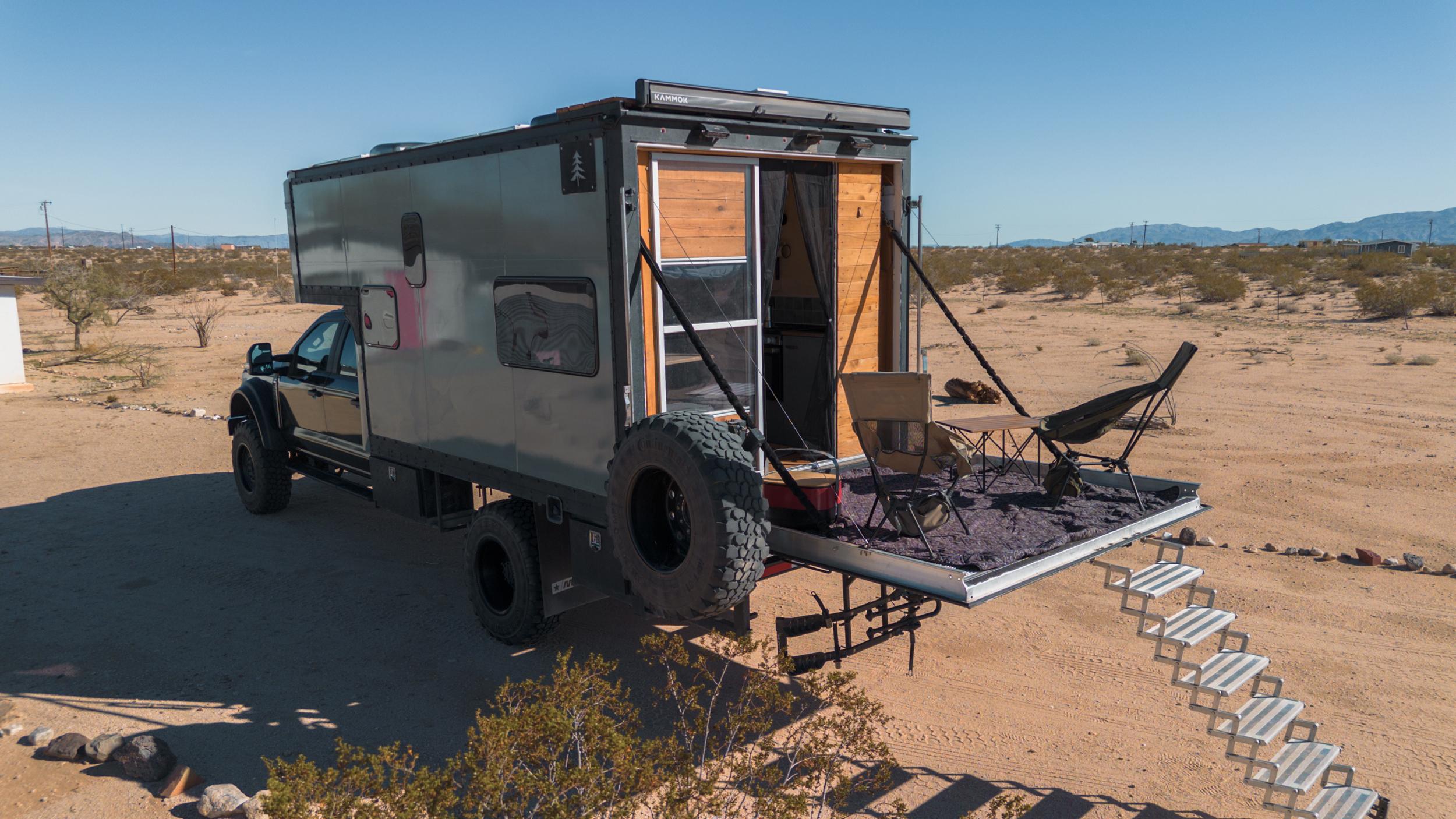 2024 Ford F-550 Expedition Vehicle
