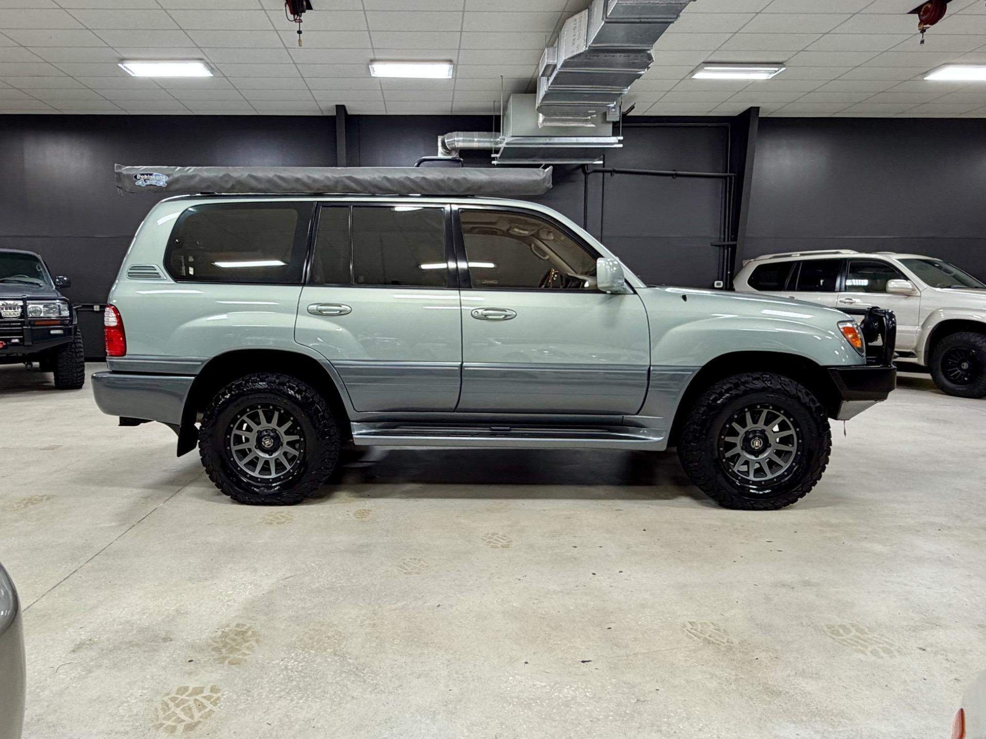 2003 Lexus LX 470 - 2