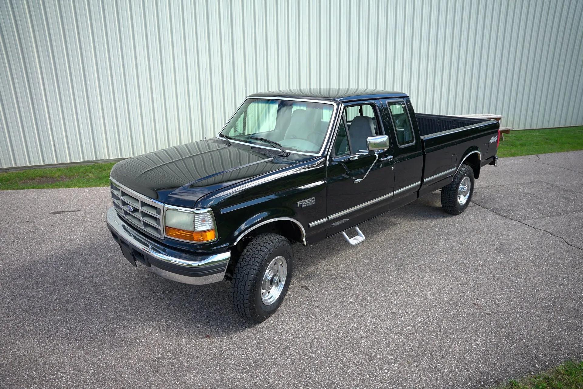 1996 Ford F-250 XLT 4x4 - 4