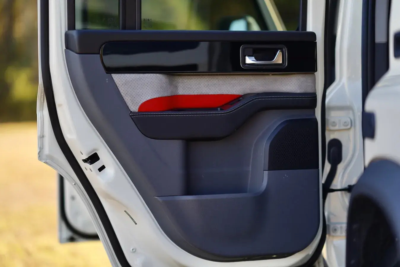 2024 INEOS Grenadier Signature Off-Road Edition