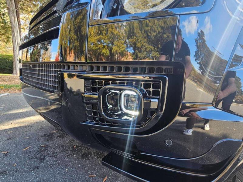 2024 Land Rover Defender 110 Urban Widetrack