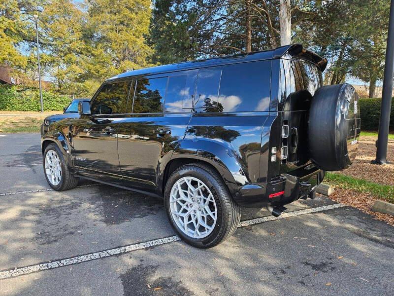 2024 Land Rover Defender 110 Urban Widetrack