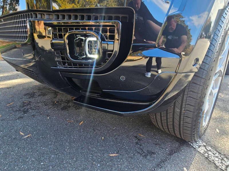 2024 Land Rover Defender 110 Urban Widetrack