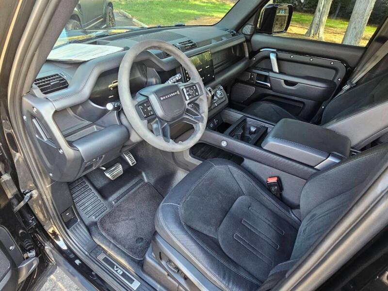 2024 Land Rover Defender 110 Urban Widetrack