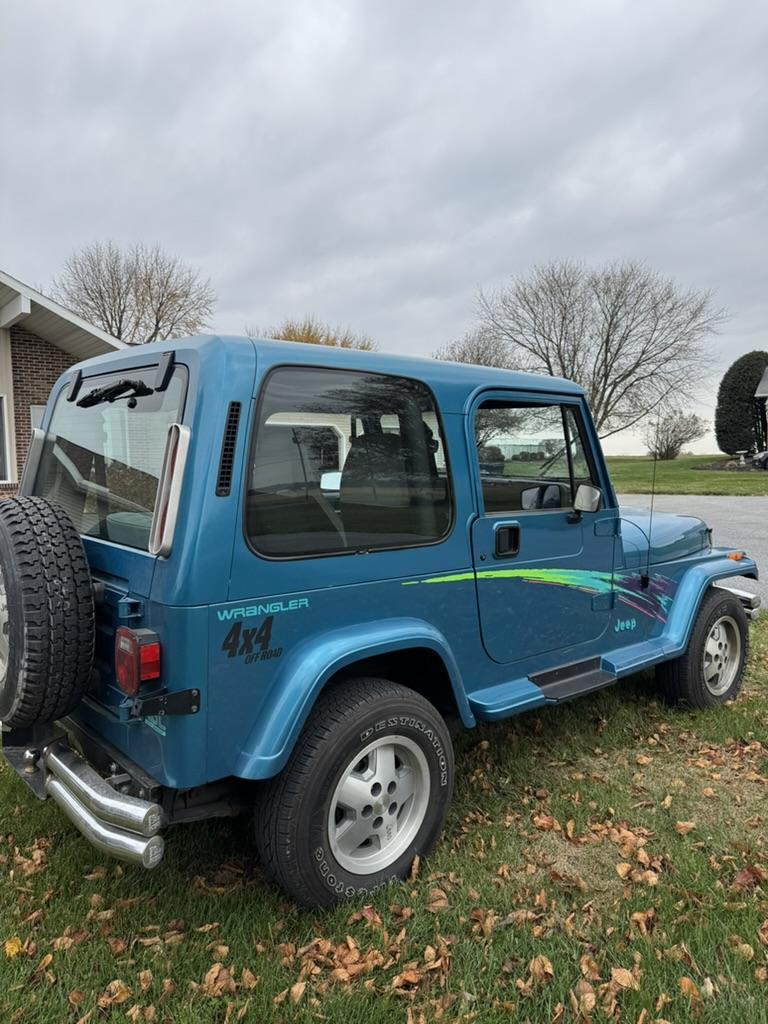 53k-Mile 1993 Jeep Wrangler YJ Splash Edition