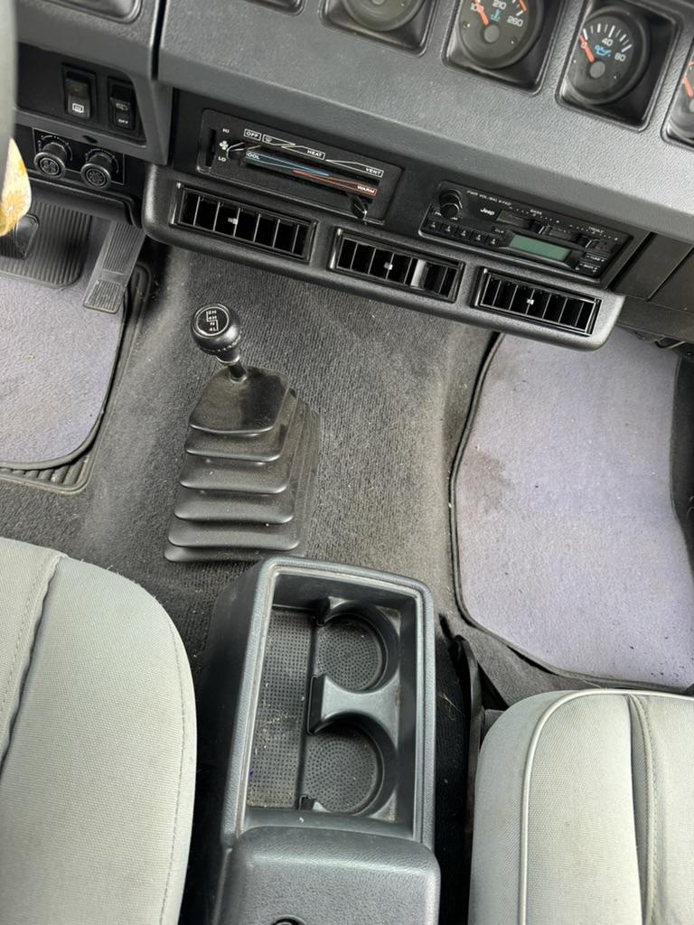 53k-Mile 1993 Jeep Wrangler YJ Splash Edition