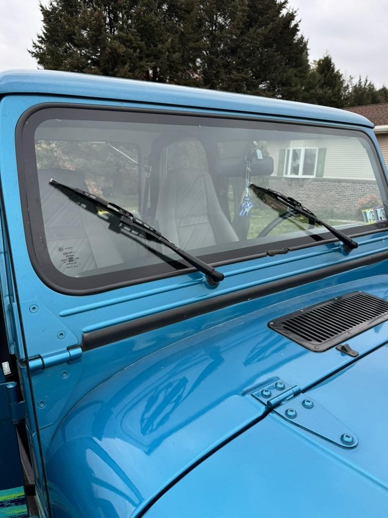 53k-Mile 1993 Jeep Wrangler YJ Splash Edition