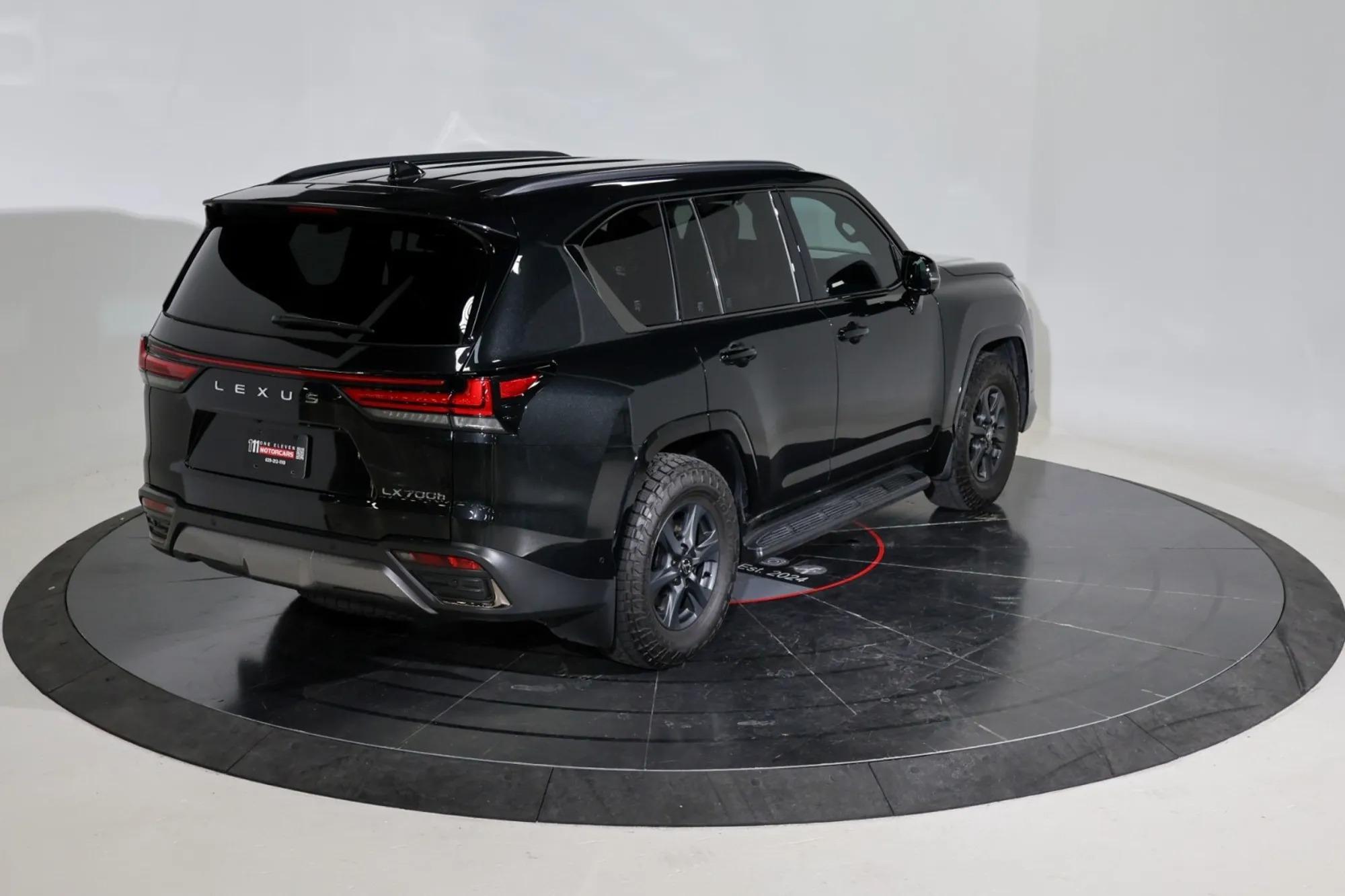 2025 Lexus LX 700h Overtrail