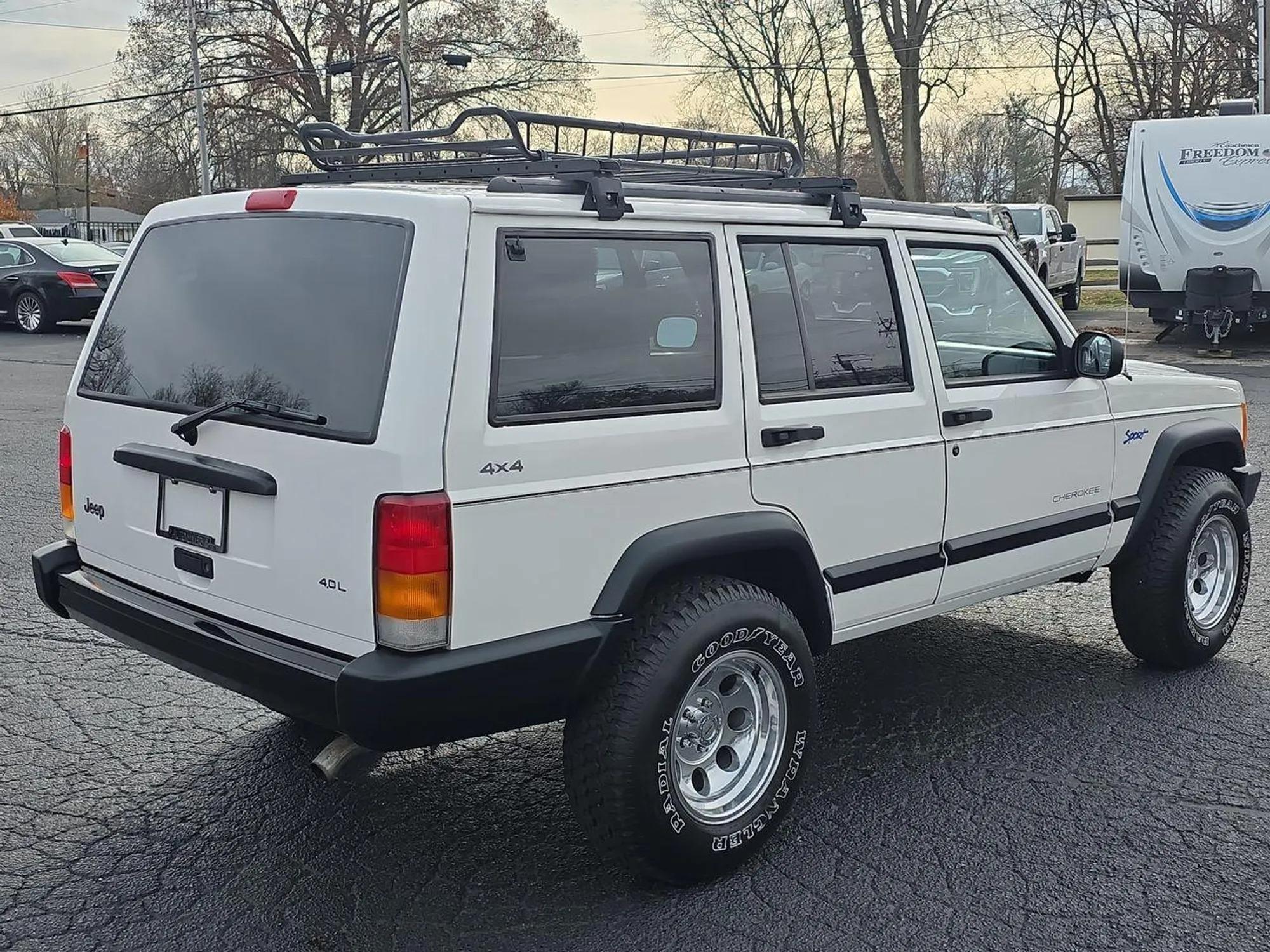 1998 Jeep Cherokee Sport - 3