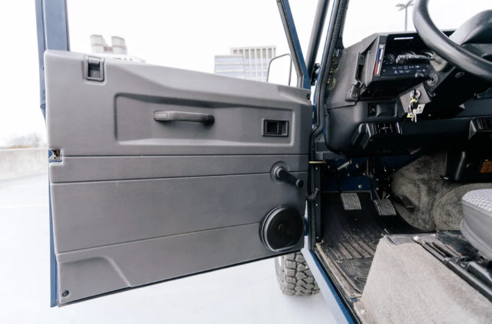 1995 Land Rover NAS Defender 90