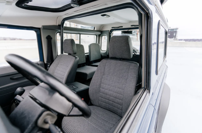 1995 Land Rover NAS Defender 90