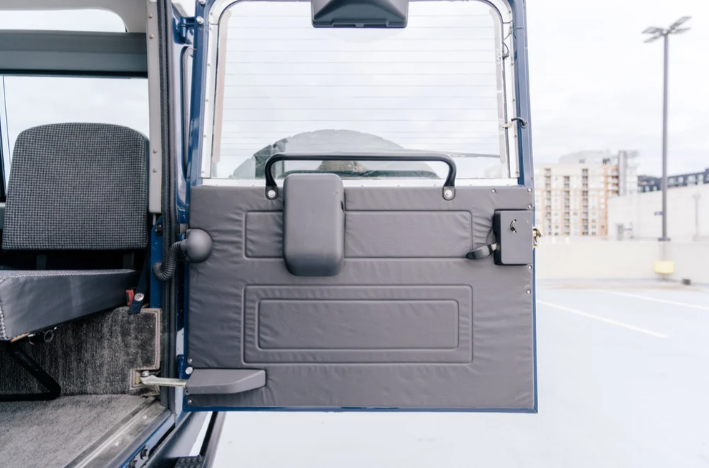 1995 Land Rover NAS Defender 90