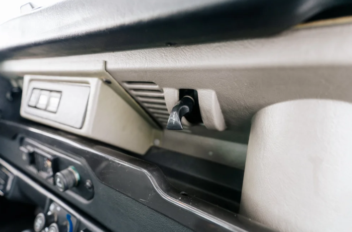 1995 Land Rover NAS Defender 90