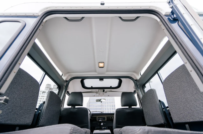 1995 Land Rover NAS Defender 90